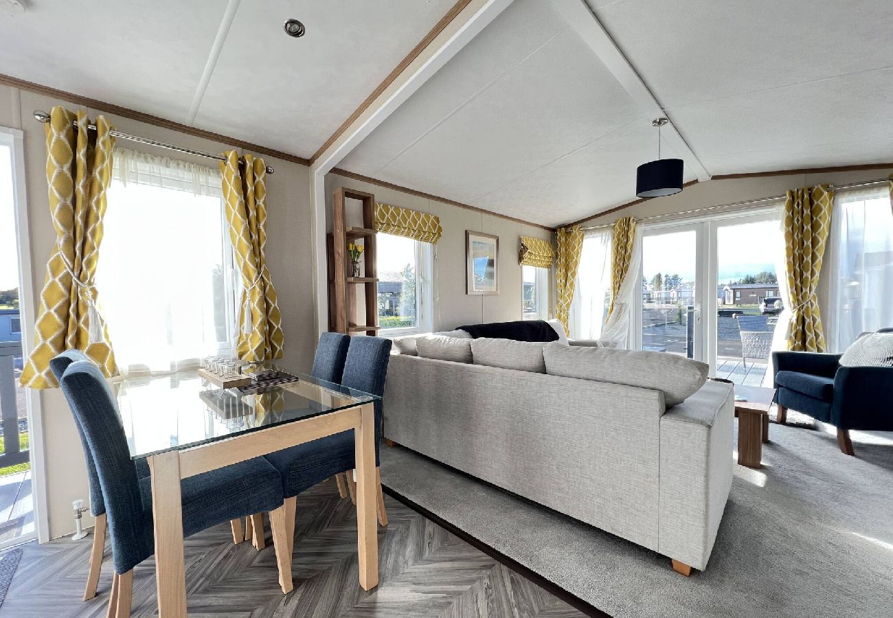 Chalet in St Andrews - Lodge 1 Stewarts Resort, St Andrews