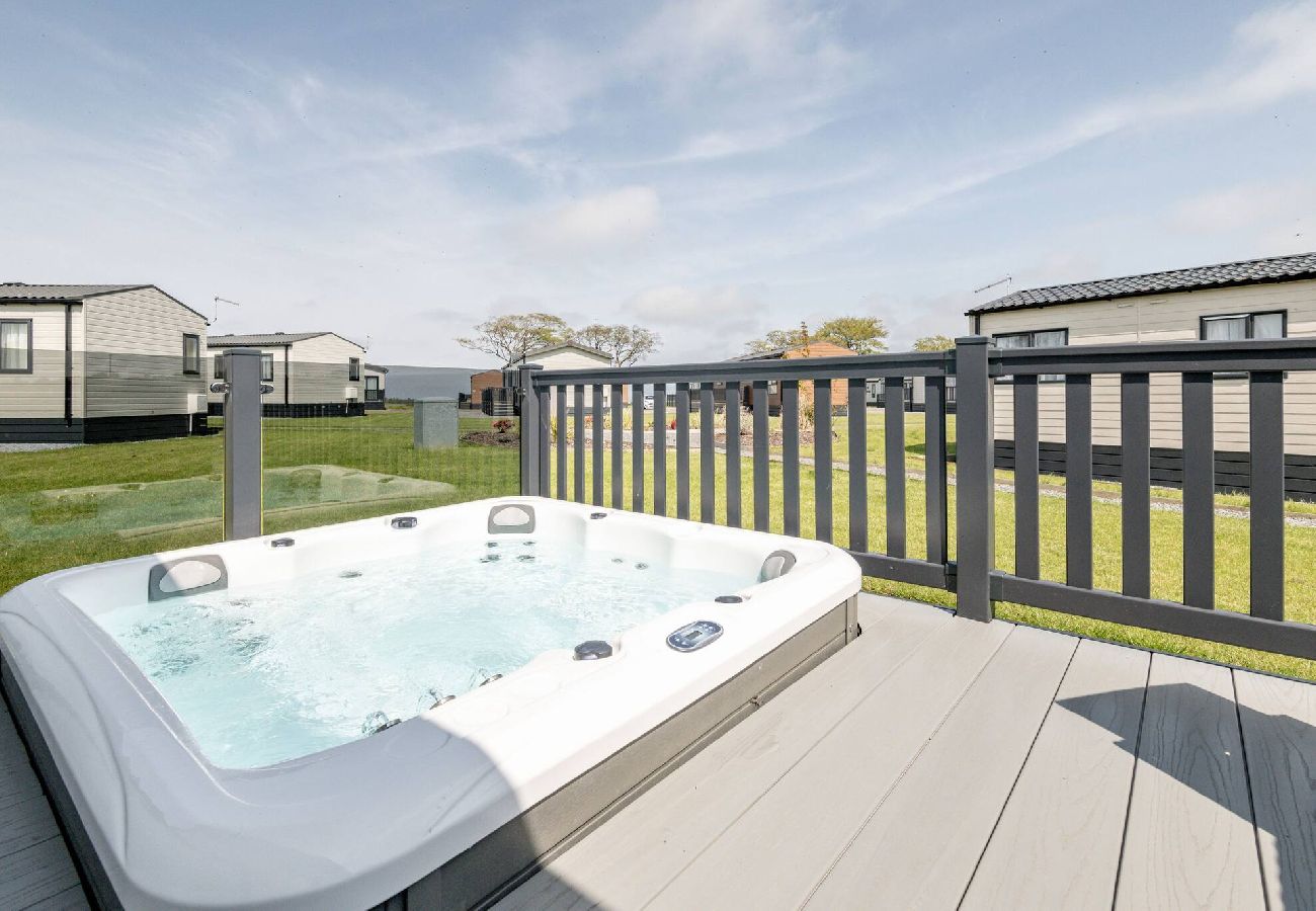 Chalet in St Andrews - Lodge 52 Stewarts Resort, St Andrews