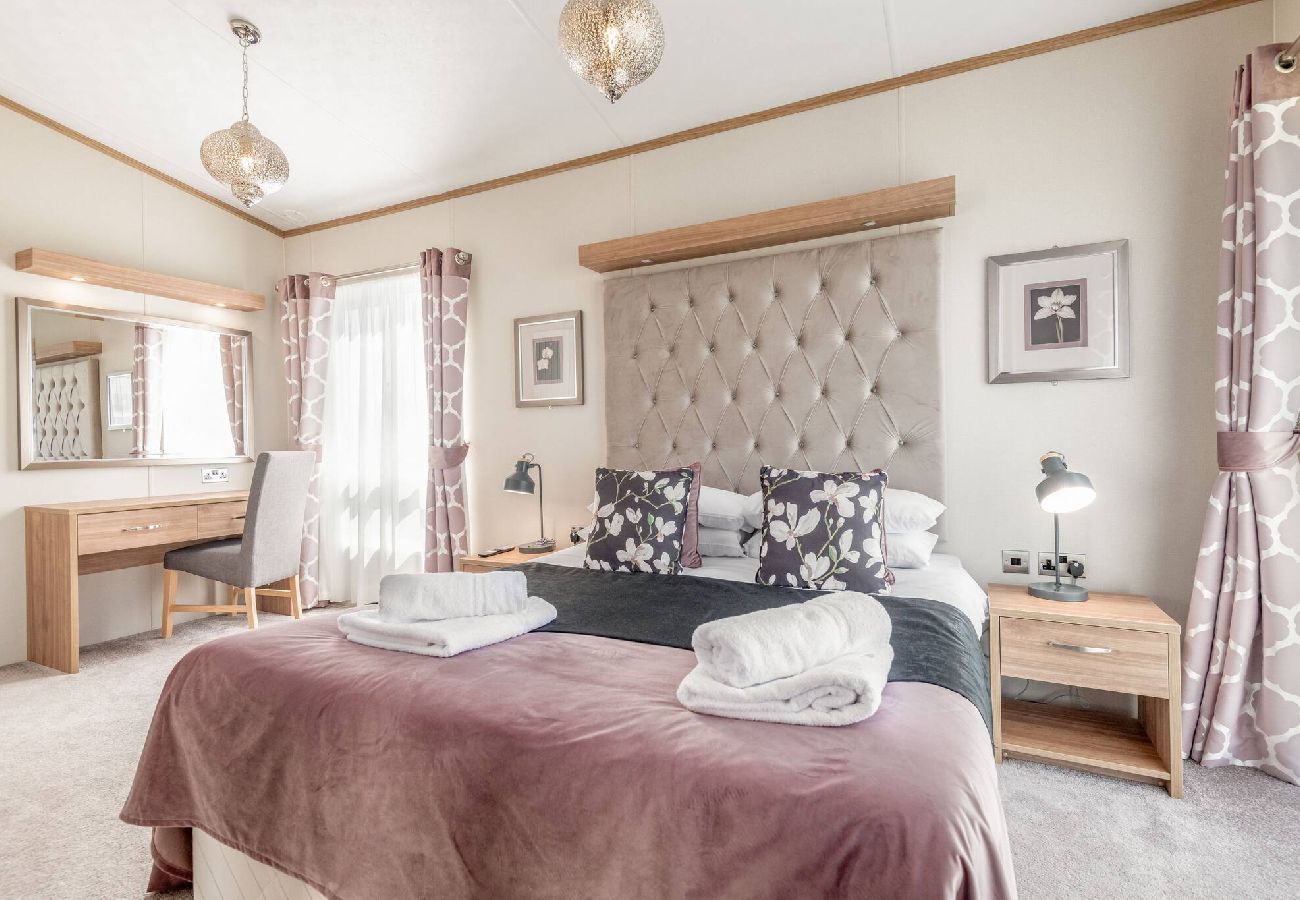 Chalet in St Andrews - Lodge 52 Stewarts Resort, St Andrews