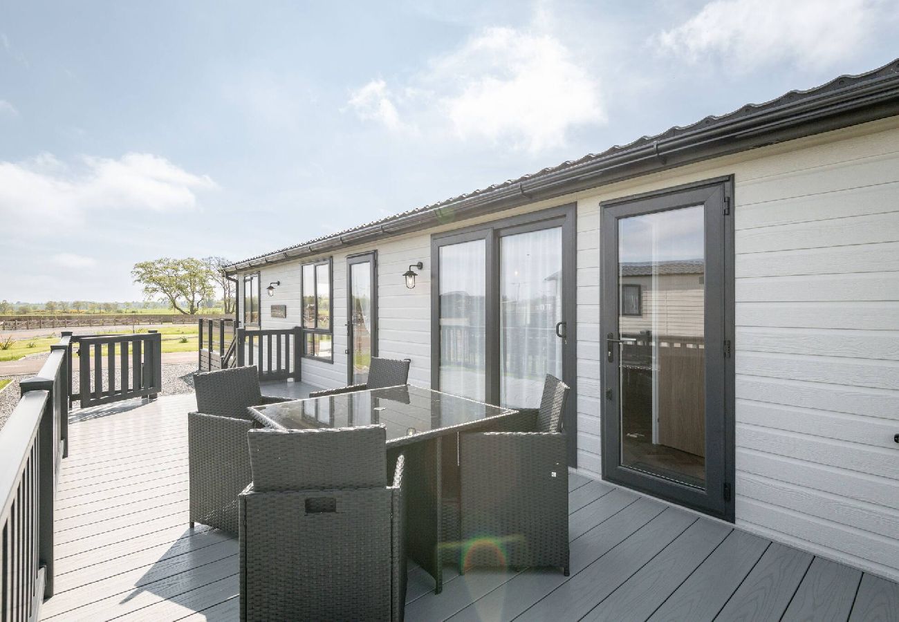 Chalet in St Andrews - Lodge 52 Stewarts Resort, St Andrews