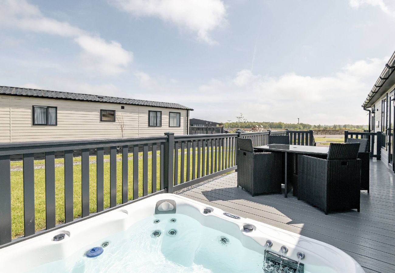 Chalet in St Andrews - Lodge 52 Stewarts Resort, St Andrews