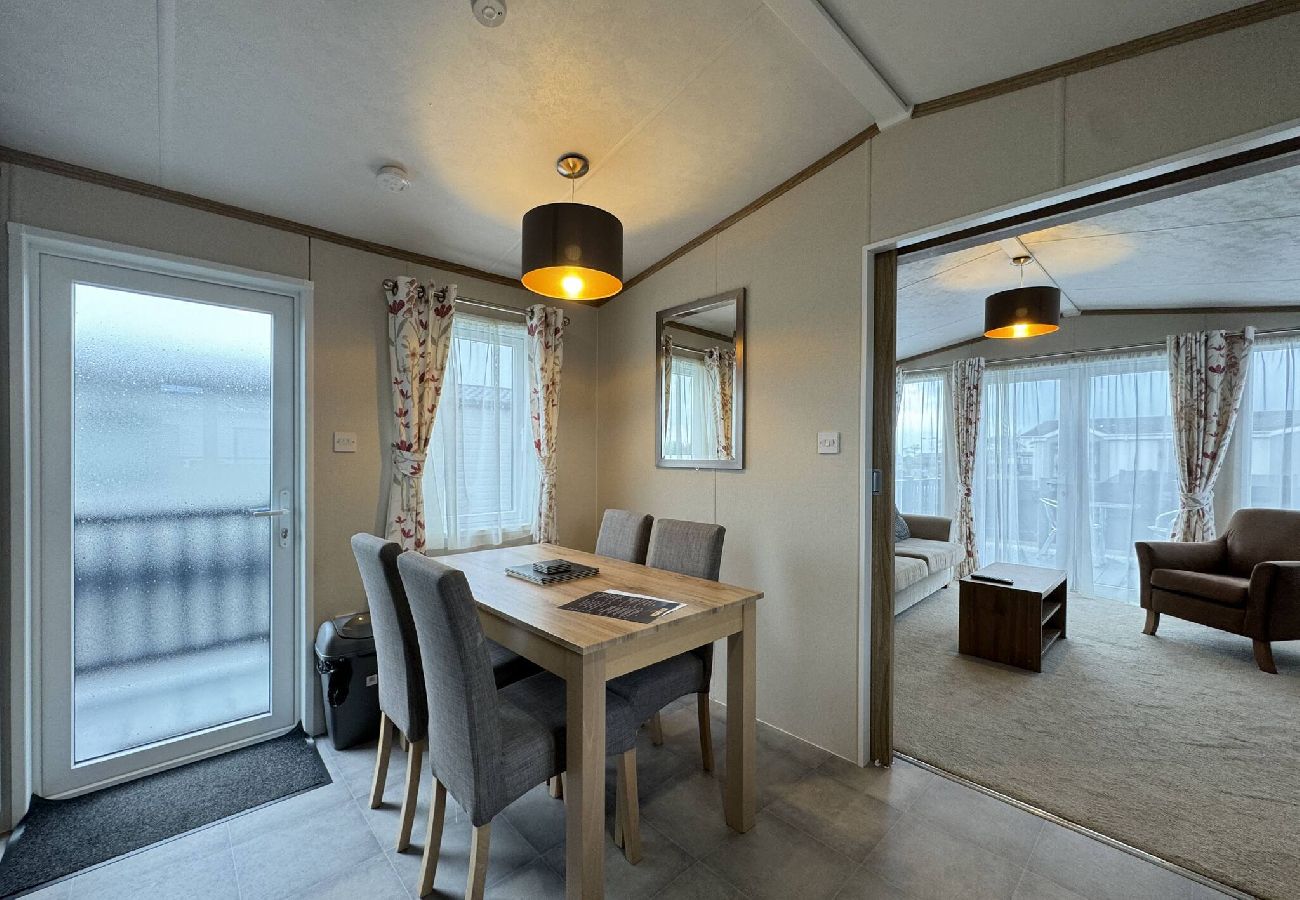 Chalet in St Andrews - Lodge 2 Stewarts Resort, St Andrews