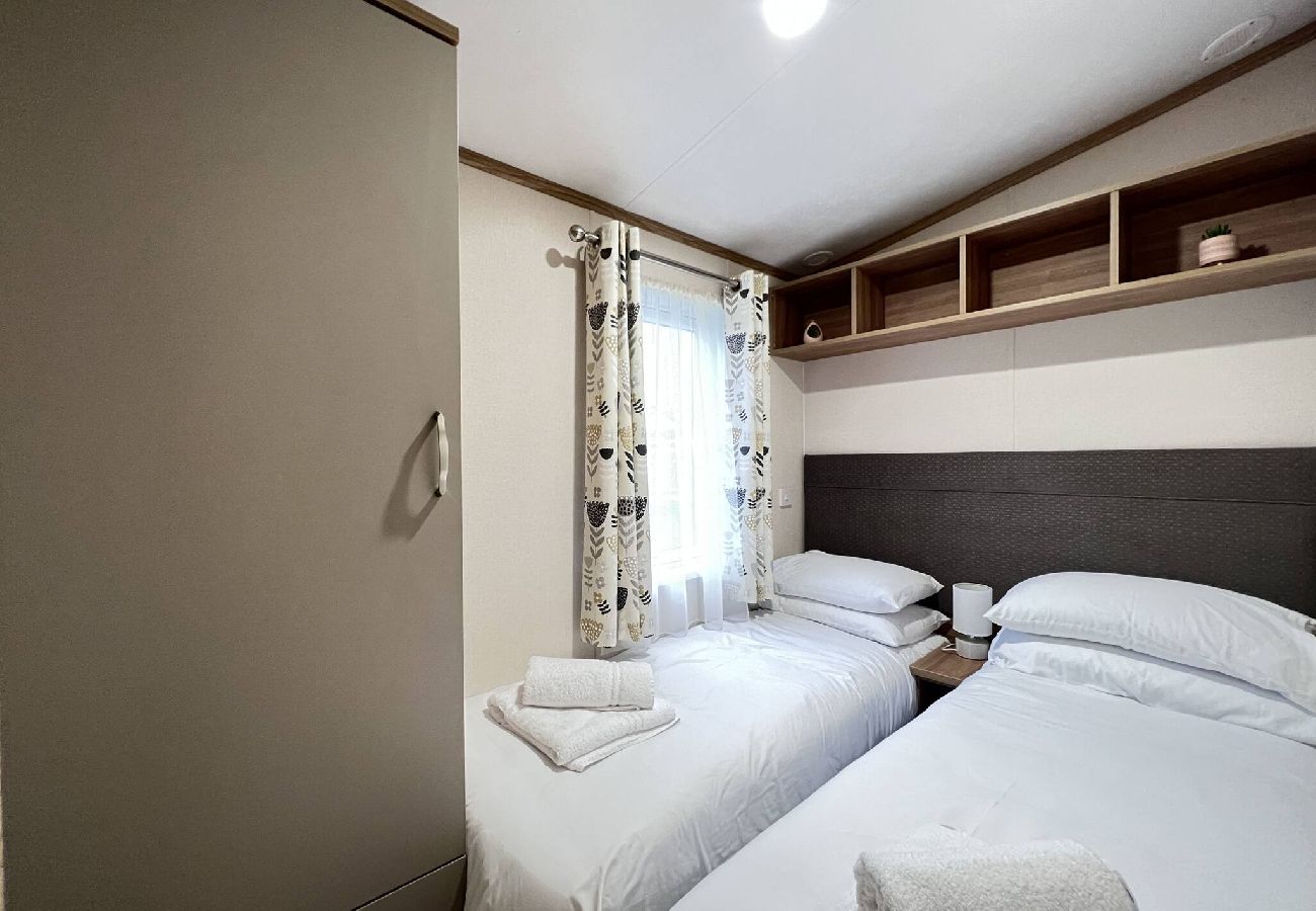 Chalet in St Andrews - Lodge 2 Stewarts Resort, St Andrews