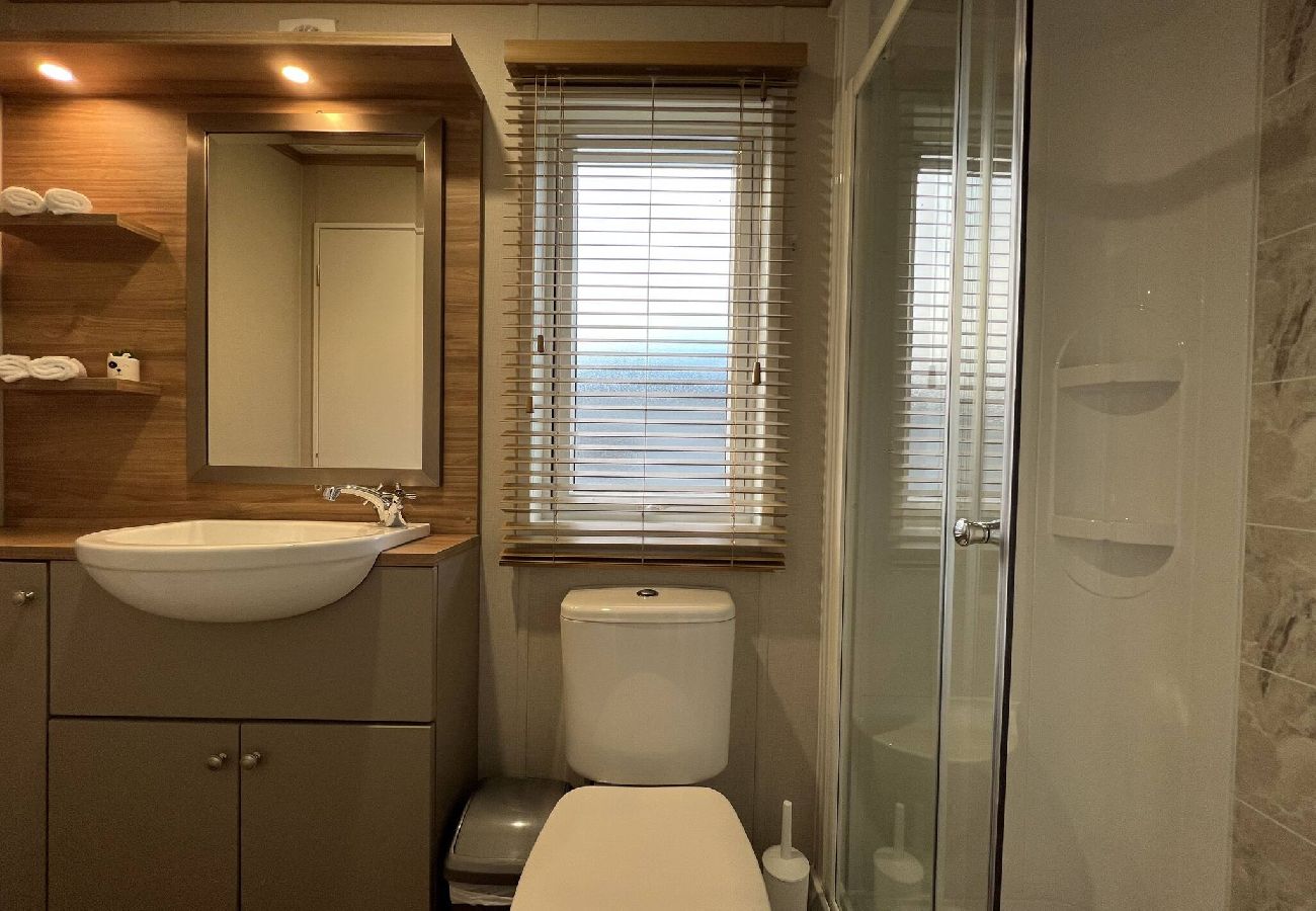 Chalet in St Andrews - Lodge 31 Stewarts Resort, St Andrews