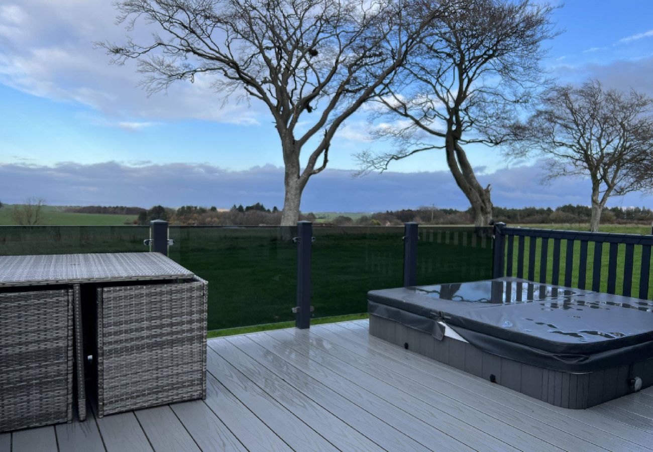 Chalet in St Andrews - Lodge 31 Stewarts Resort, St Andrews