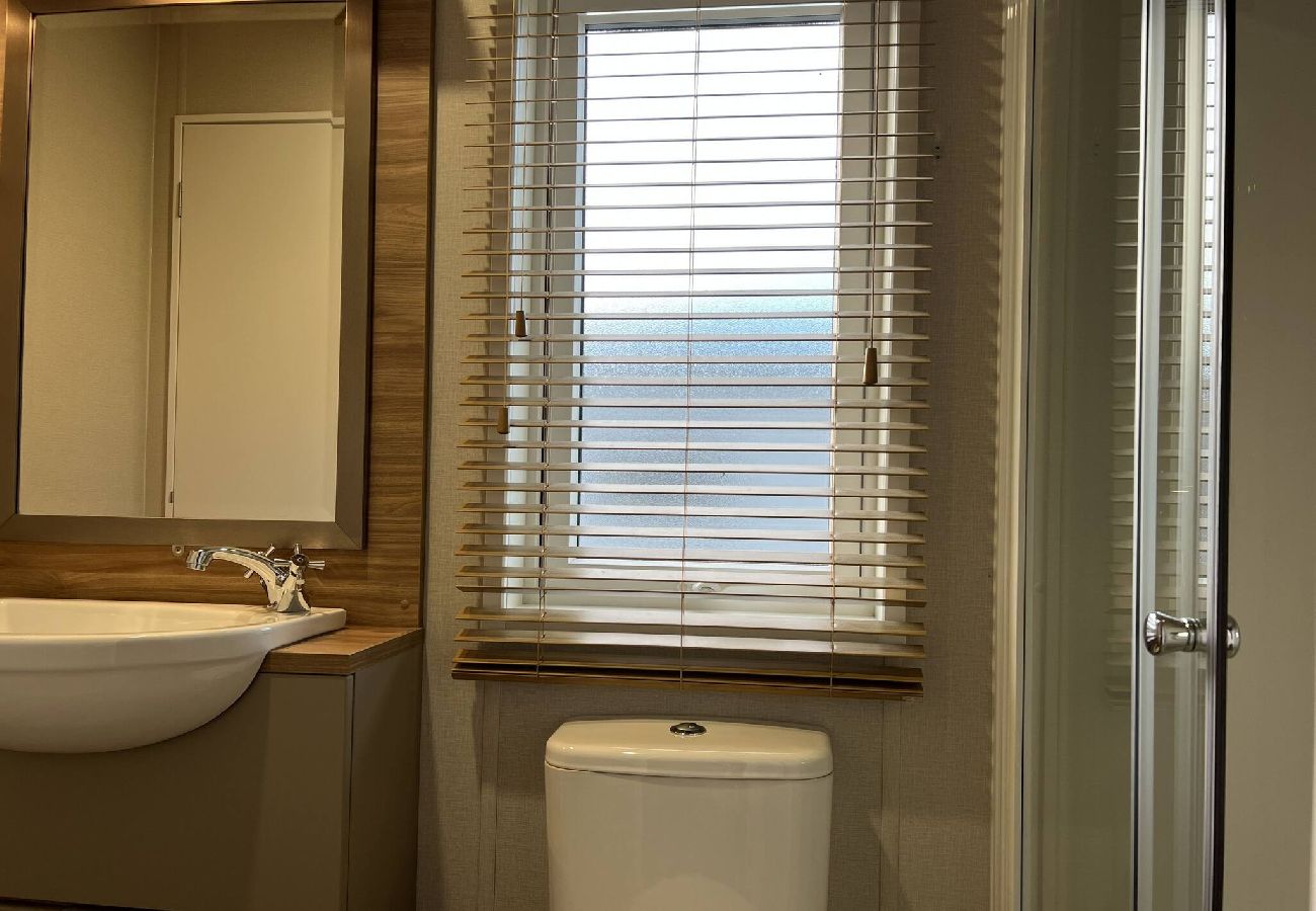 Chalet in St Andrews - Lodge 31 Stewarts Resort, St Andrews