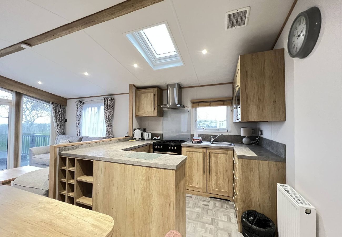 Chalet in St Andrews - Lodge 23 Stewarts Resort, St Andrews