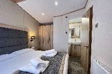 House in Fife - Glen Isla Lodge 3, Stewarts Resort