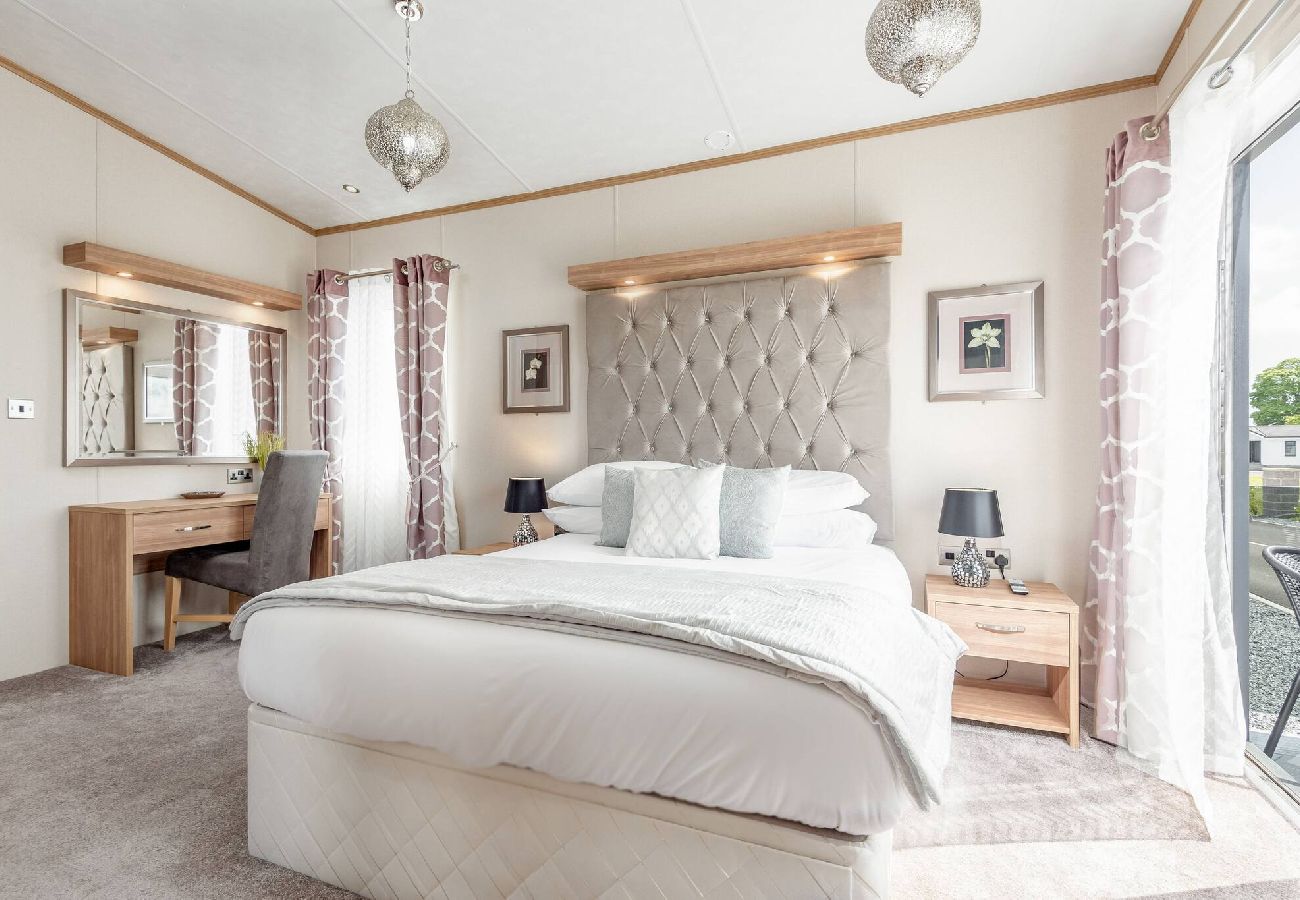 Chalet in St Andrews - Lodge 76 Stewarts Resort, St Andrews