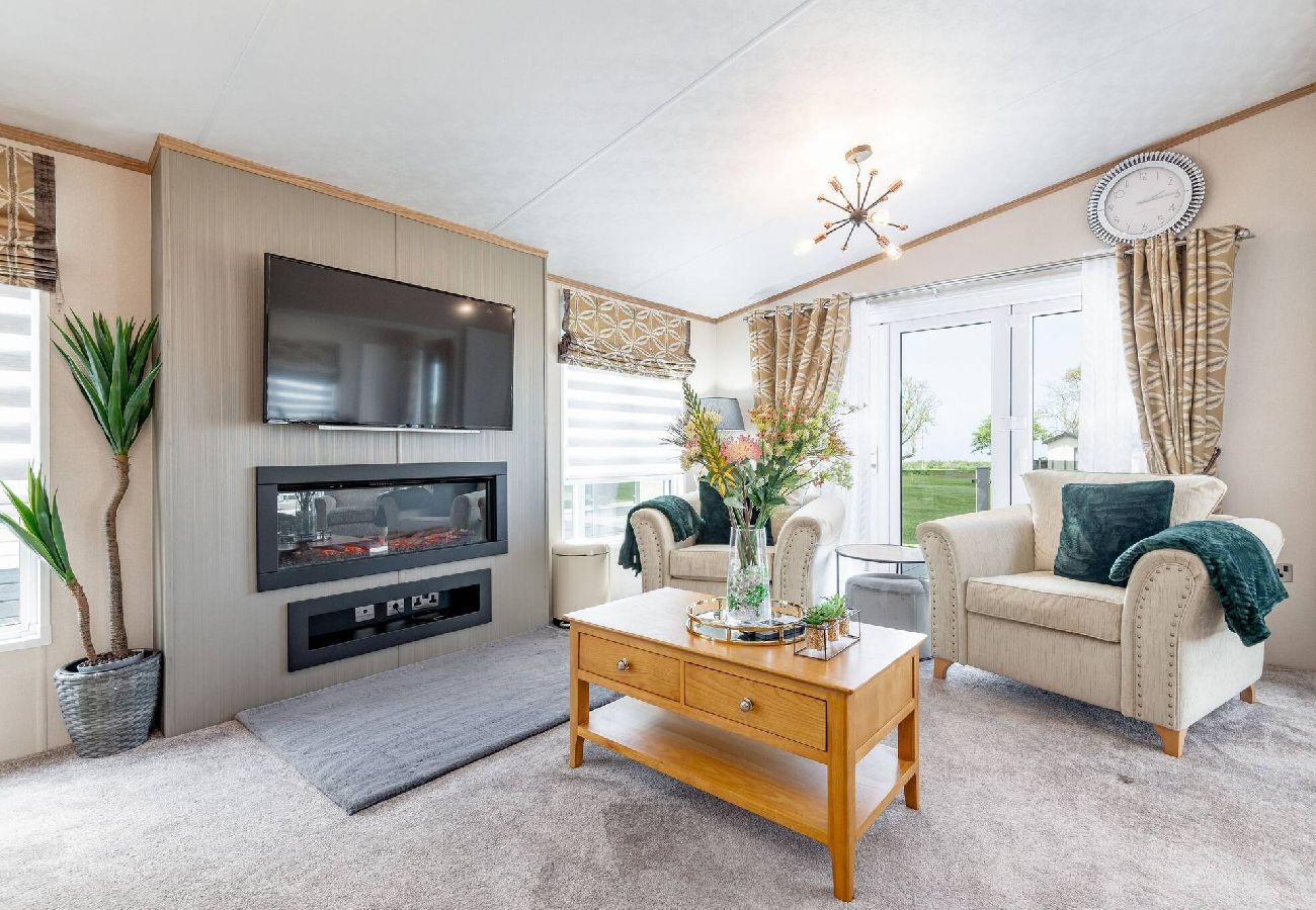 Chalet in St Andrews - Lodge 76 Stewarts Resort, St Andrews