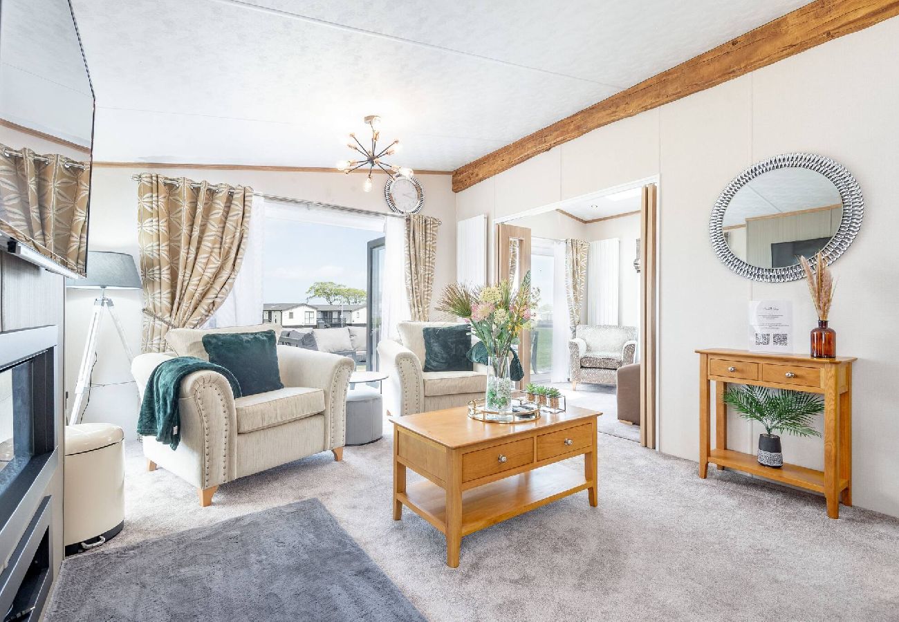 Chalet in St Andrews - Lodge 76 Stewarts Resort, St Andrews