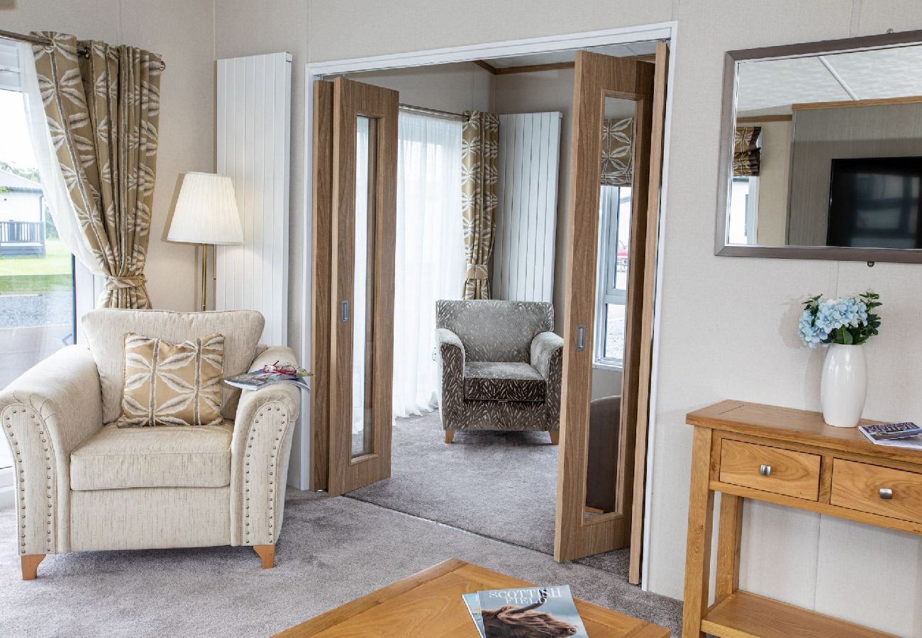 Chalet in St Andrews - Lodge 7 Stewarts Resort, St Andrews