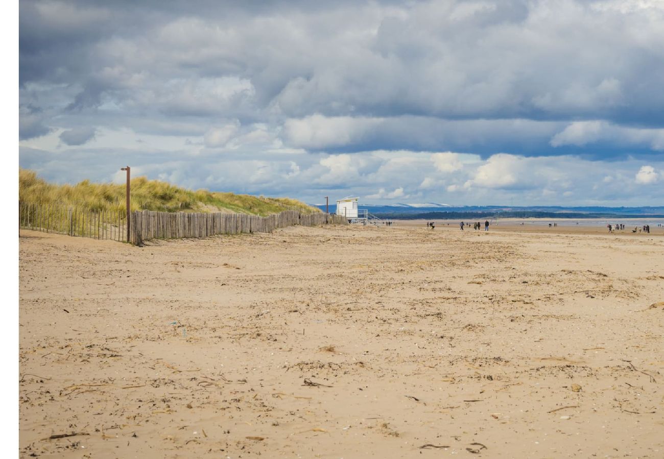 Chalet in St Andrews - Lodge 7 Stewarts Resort, St Andrews