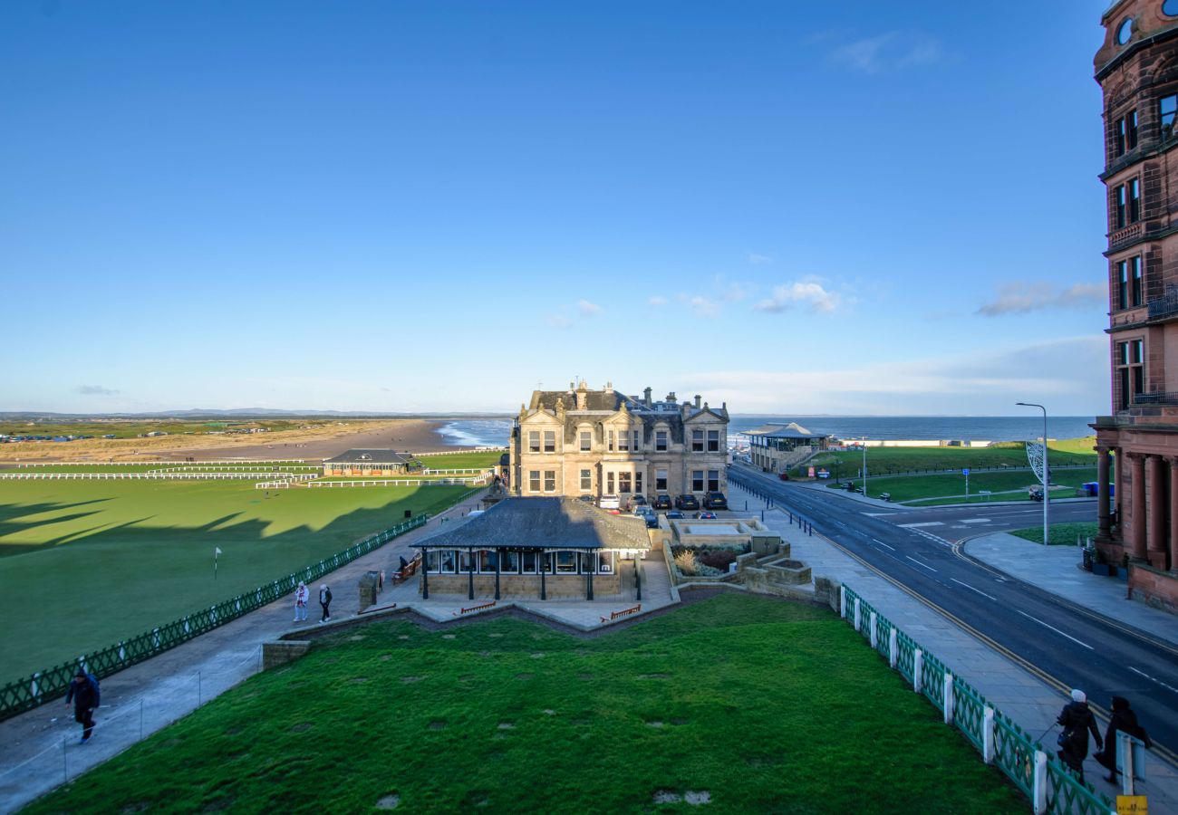 House in St Andrews - 20 Golf Place, St Andrews