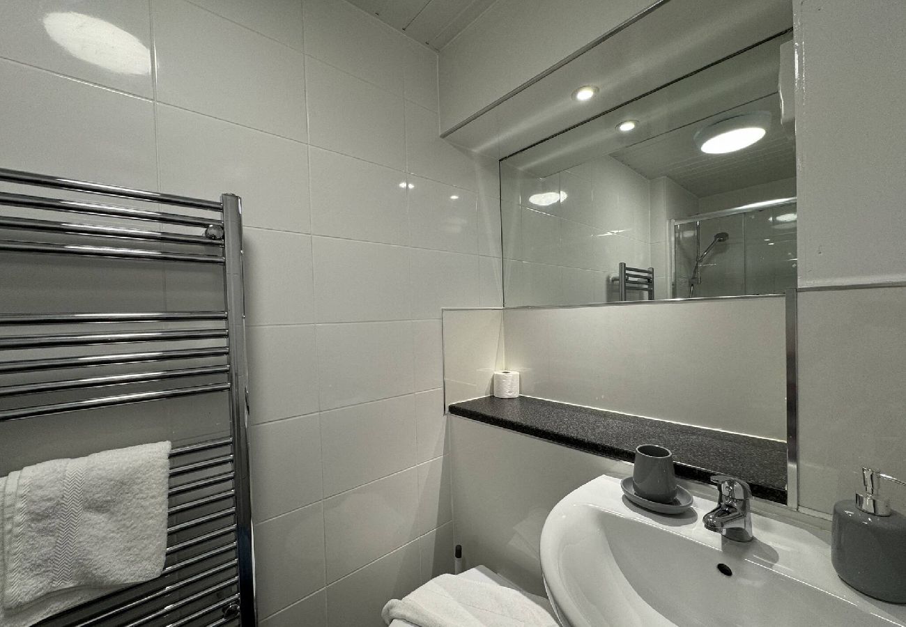 House in St Andrews - Maltbarn Apartment, St Andrews