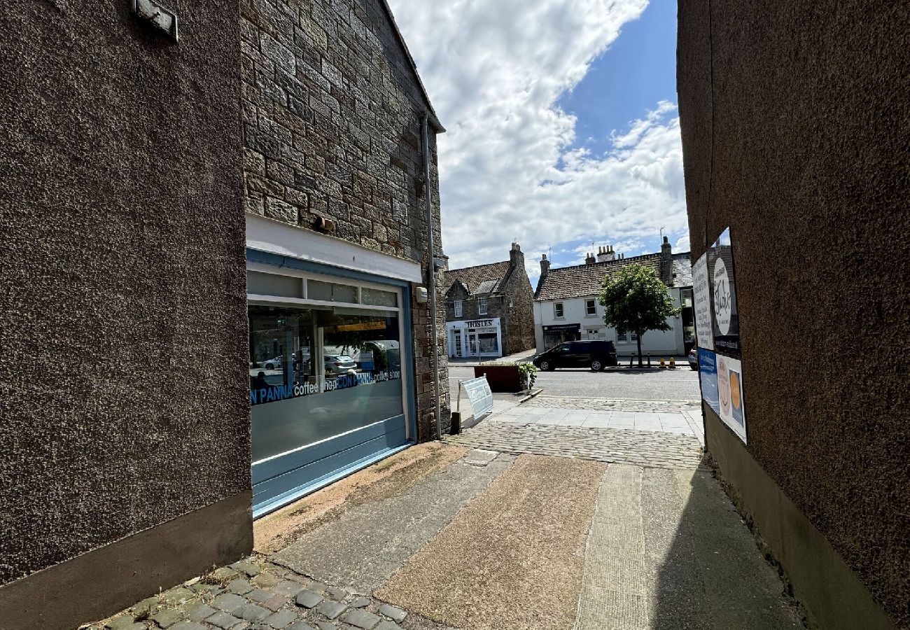 House in St Andrews - Maltbarn Apartment, St Andrews