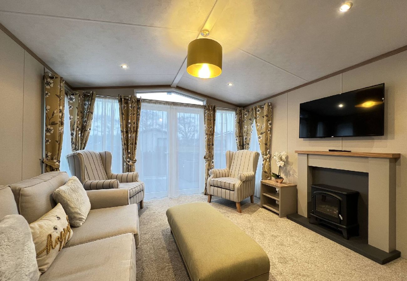 Chalet in St Andrews - Lodge 14 Stewarts Resort, St Andrews