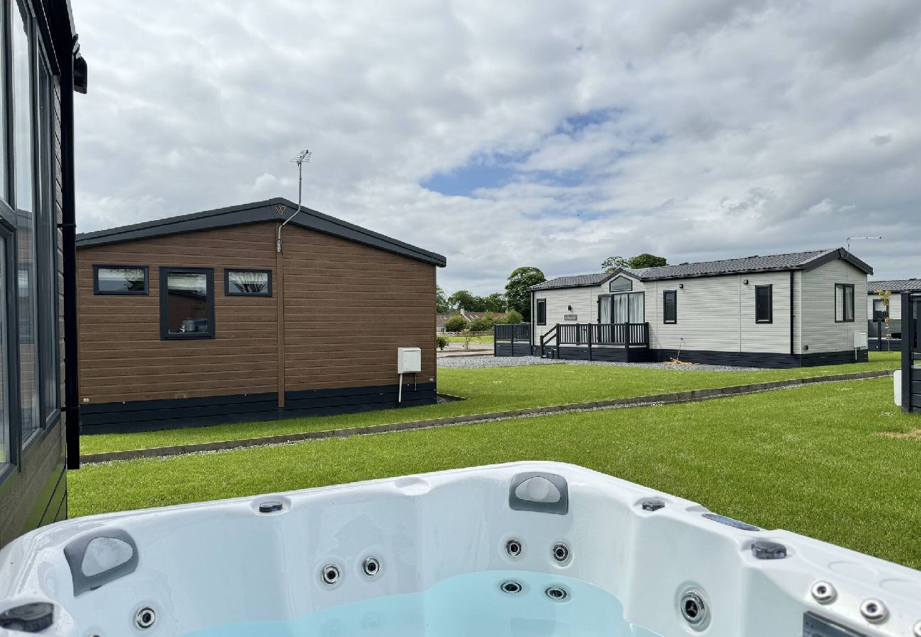 Chalet in St Andrews - Lodge 41 Stewarts Resort, St Andrews