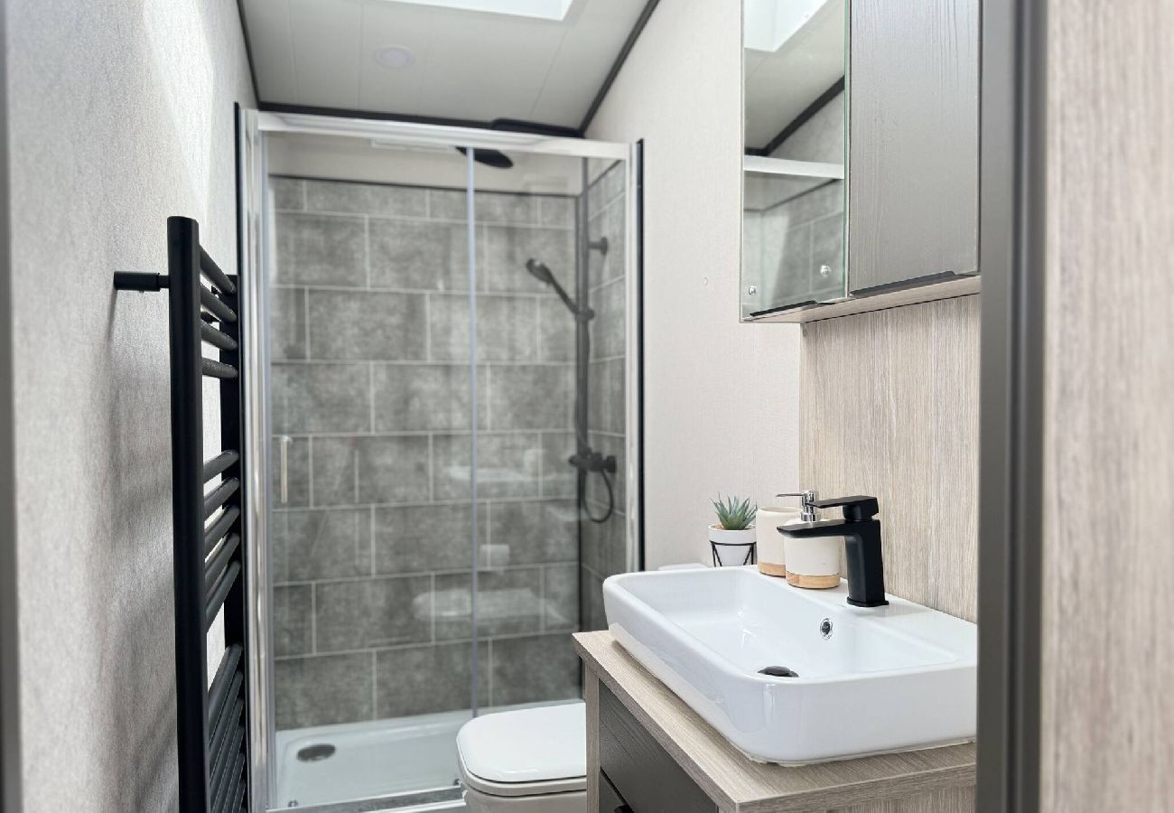 Chalet in St Andrews - Lodge 41 Stewarts Resort, St Andrews