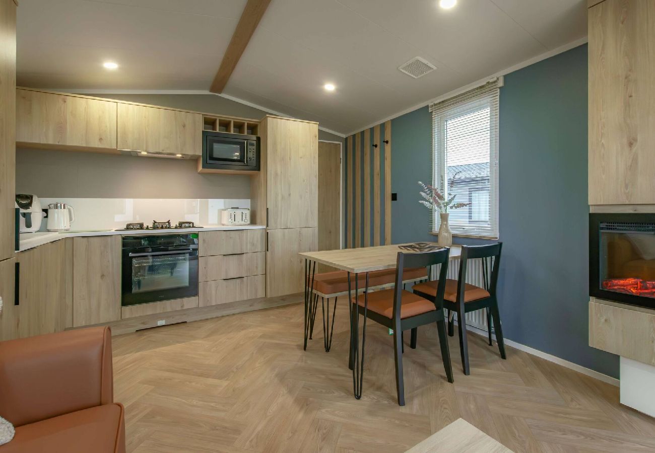 House in St Andrews - HotTub Bower lodge 72,