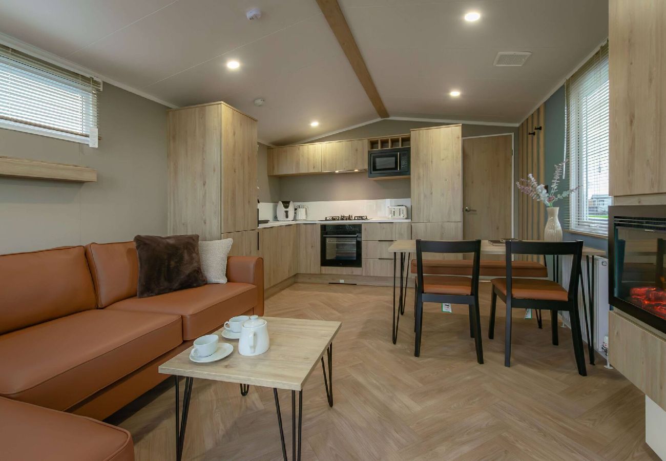 House in St Andrews - HotTub Bower lodge 72,
