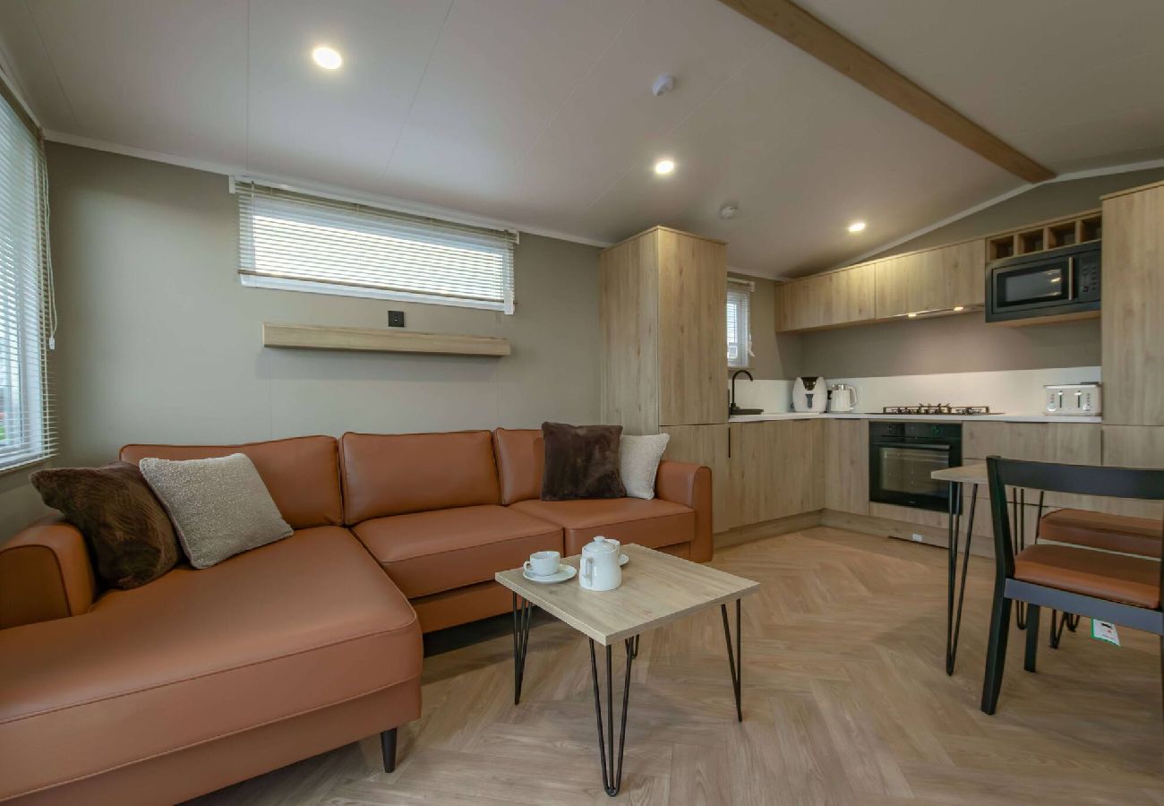 House in St Andrews - HotTub Bower lodge 72,