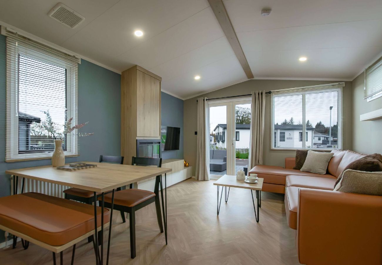 House in St Andrews - HotTub Bower lodge 72,