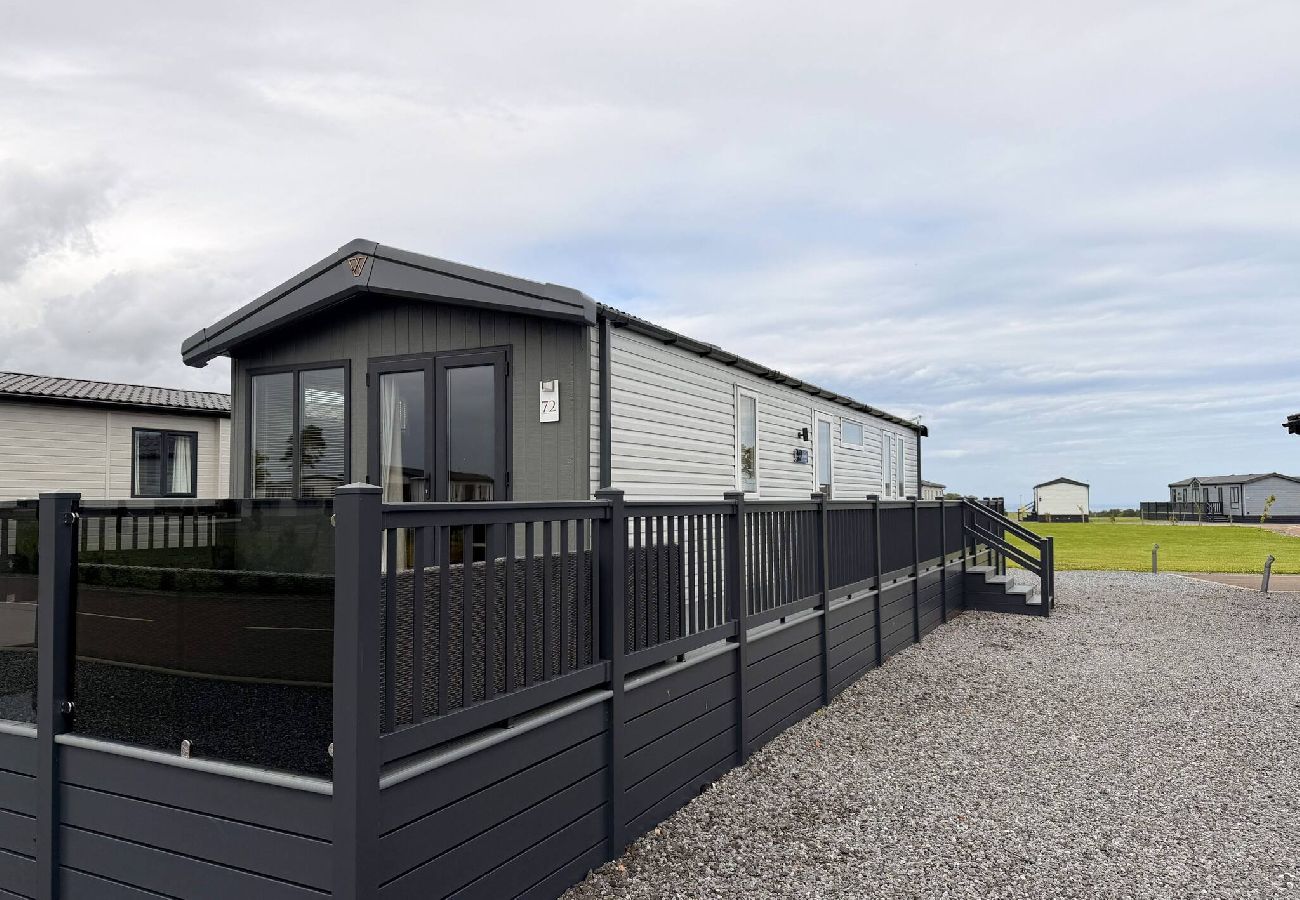 House in St Andrews - HotTub Bower lodge 72,