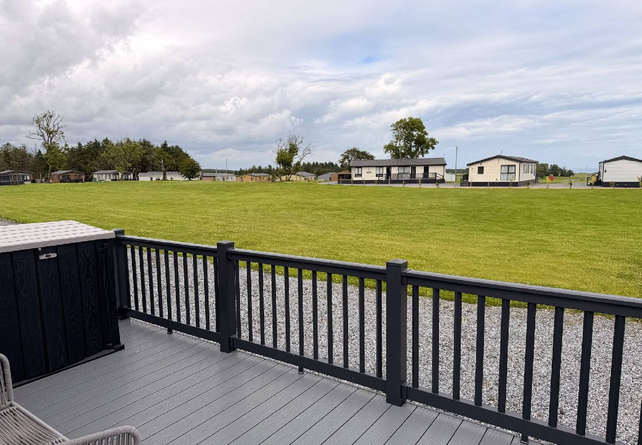 House in St Andrews - HotTub Bower lodge 72,