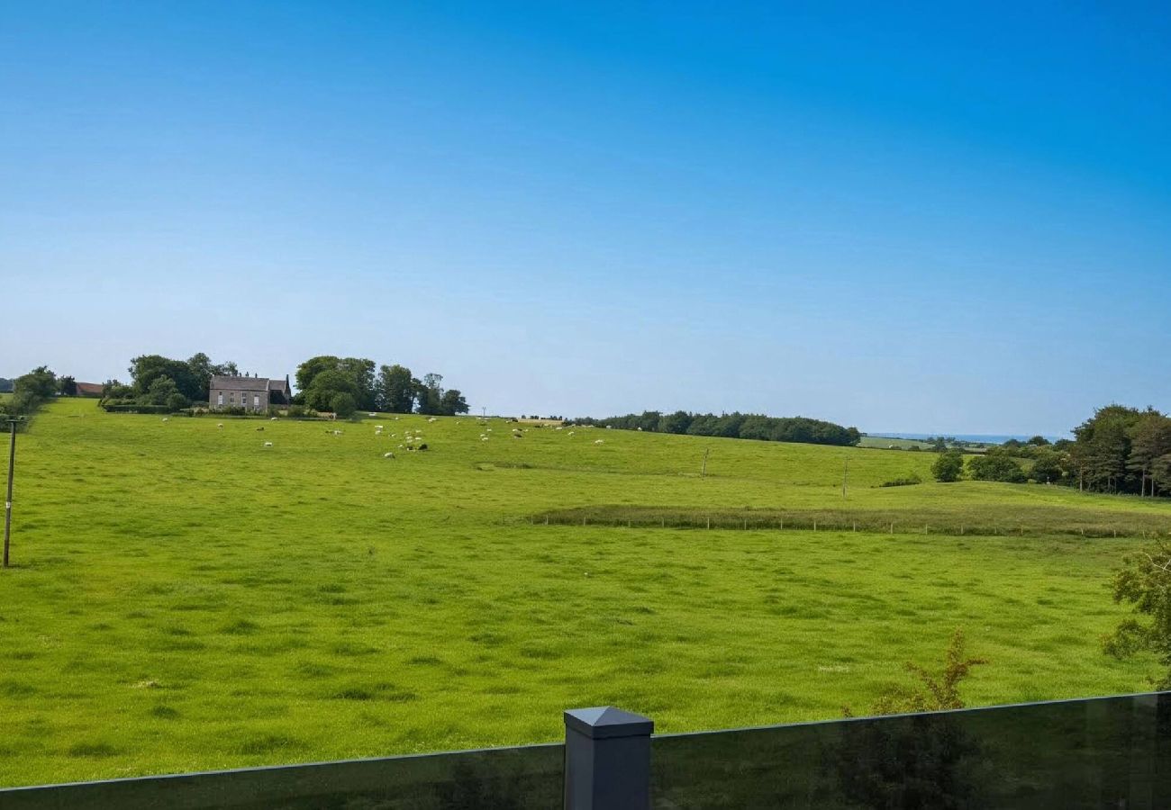 Chalet in St Andrews - Hot Tub Bower Lodge 219 at Cameron, St Andrews