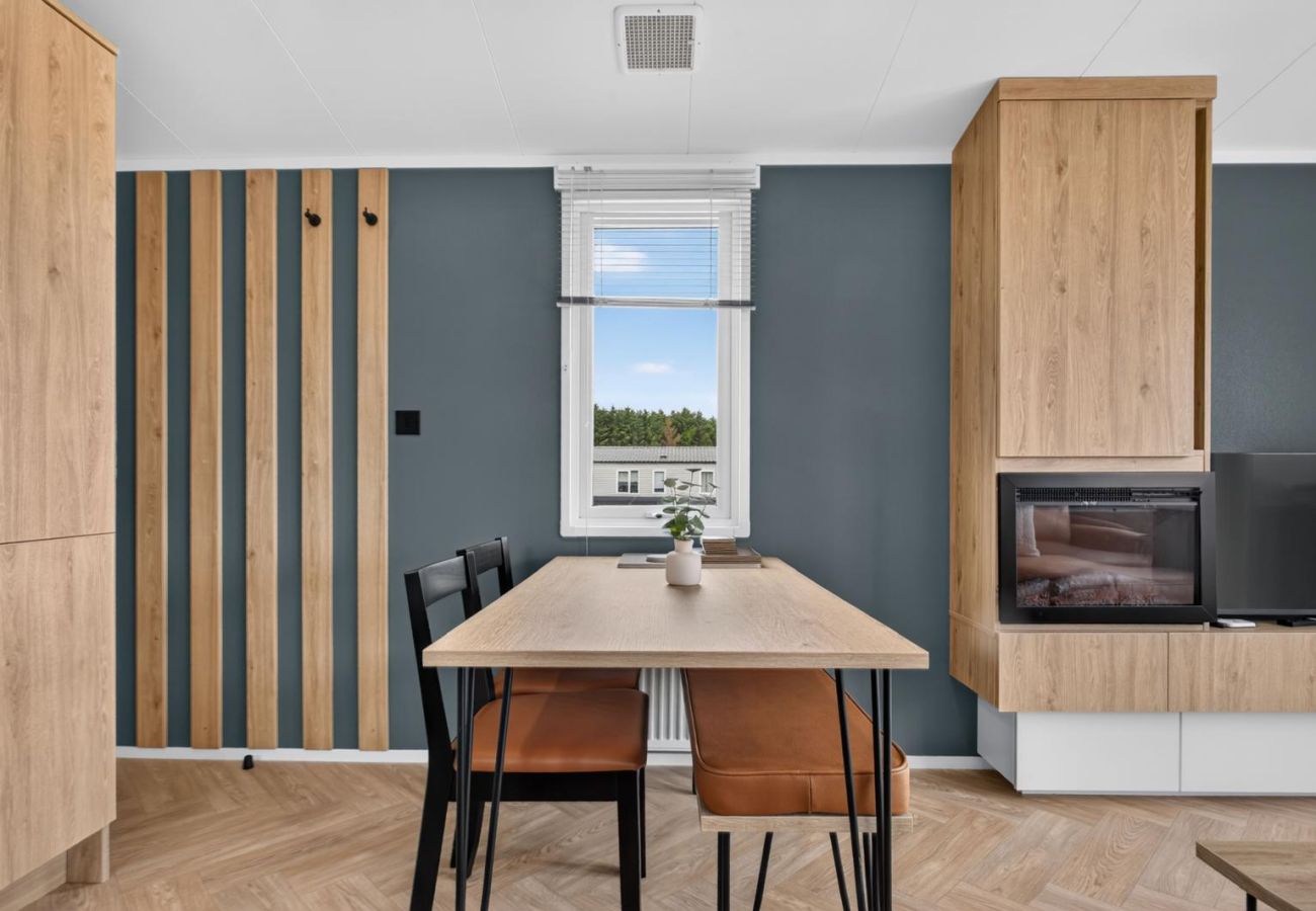 Chalet in St Andrews - Hot Tub Bower Lodge 219 at Cameron, St Andrews